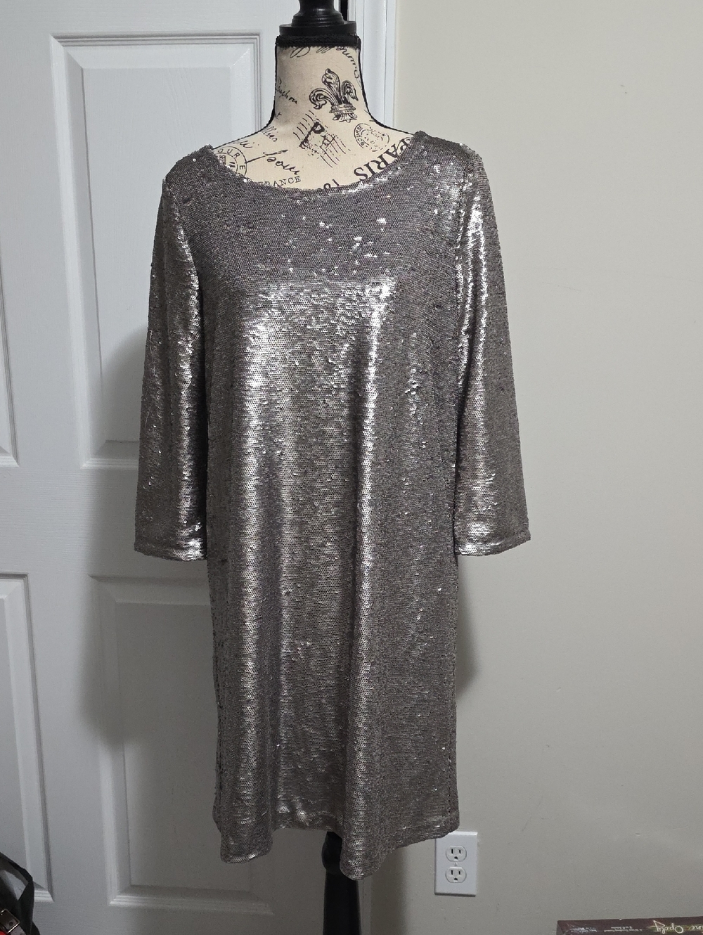 BB Dakota Sequin Lined Pullover 3/4 Sleeve Dress Small Silver Gunmetal